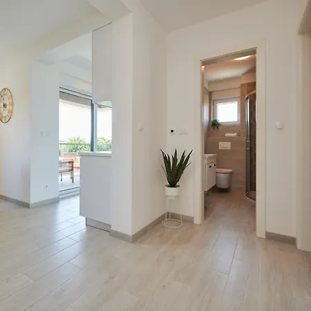 شقة Rikard تروغير