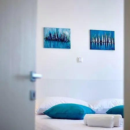 Rikard Appartement *